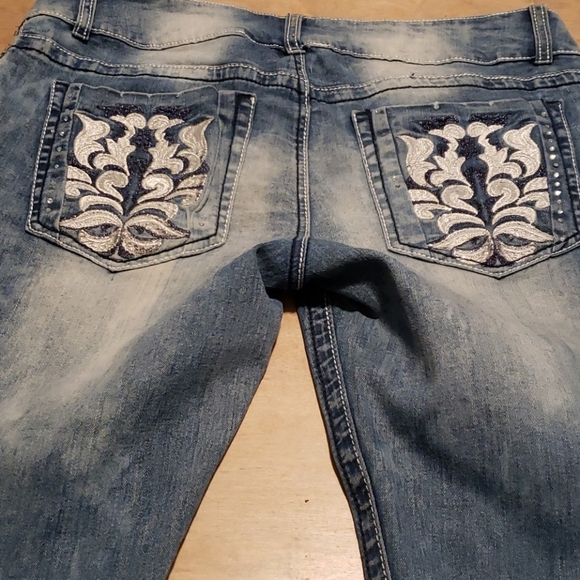 LADIES BODY CENTRAL EMBELLISHED JEANS SIZE 15 - Picture 11 of 16